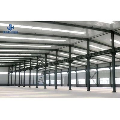 Bouw van geprefabriceerde metalen gebouwen