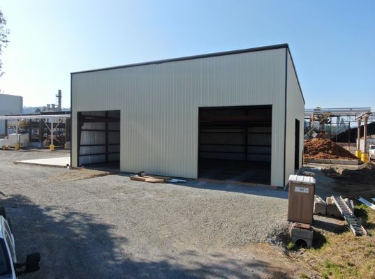 Staalconstructie gebouw voor paardenopslag schuur schuur met aluminiumloog venster