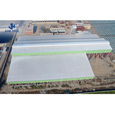 Werkplaats voor geprefabriceerde staalconstructies met een tolerantie van ±1% voor sandwichpanelen