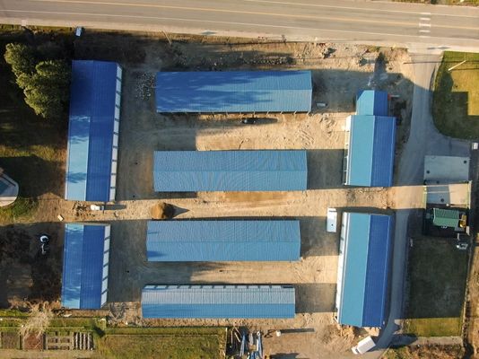 Werkplaats voor het ontwaaien van staalconstructies en de bouw van staalconstructies