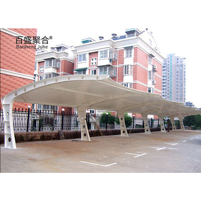 Klein parkeerterrein gegalvaniseerd stalen frame shed met wit poeder gecoate bescherming