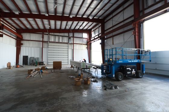 200 Km/h Windbelasting Geprefabriceerd Stalen Frame Structural Warehouse Metalen Gebouw